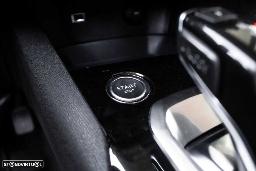 Peugeot 3008 BlueHDi 130 Stop & Start EAT8 Allure - 21
