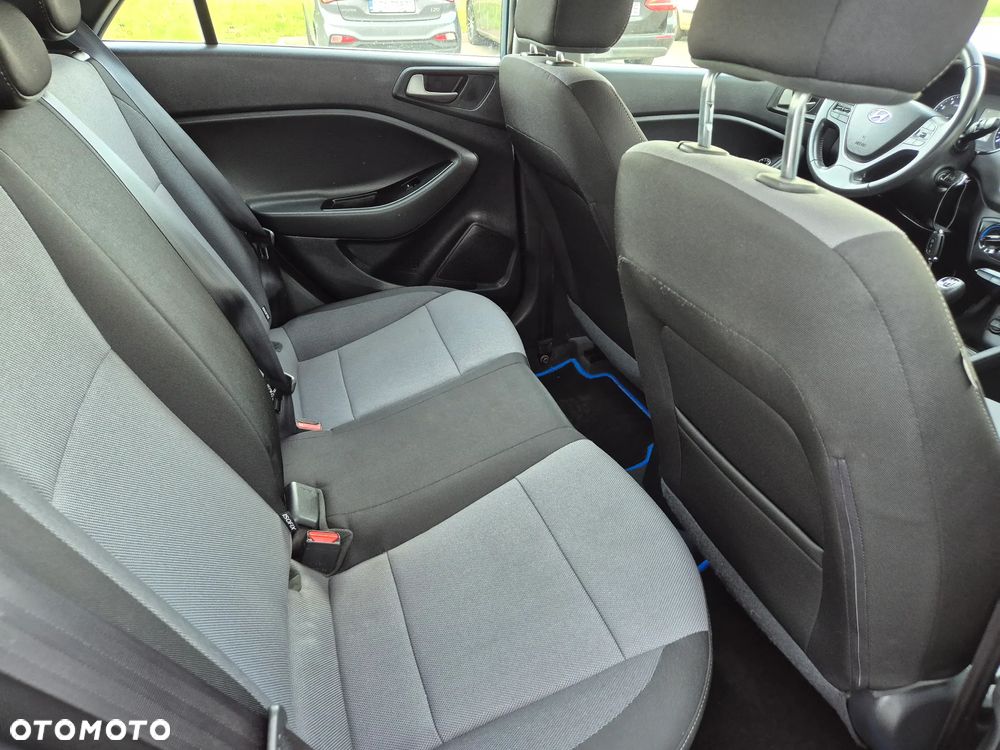 Hyundai i20 1.2 Elegant - 25