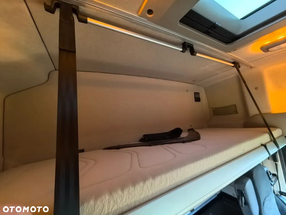 Mercedes-Benz Actros 1845 LS * GigaSpace * Bi-Xenon * MirrorCam * Klima postojowa * Zbiorniki 1250l * - 35