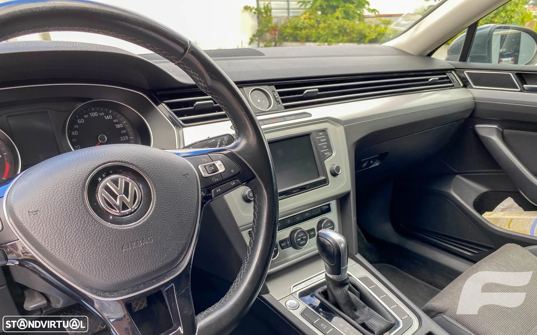 VW Passat Variant 2.0 TDi Confortline DSG - 15