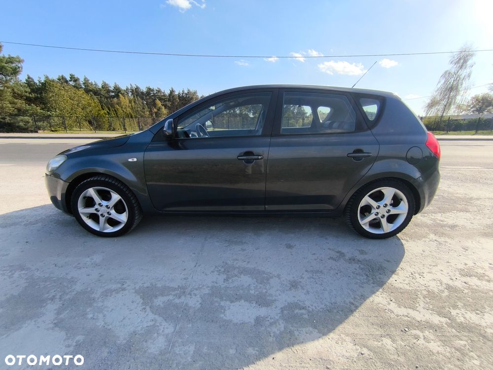 Kia Ceed 1.6 Crdi Comfort - 2