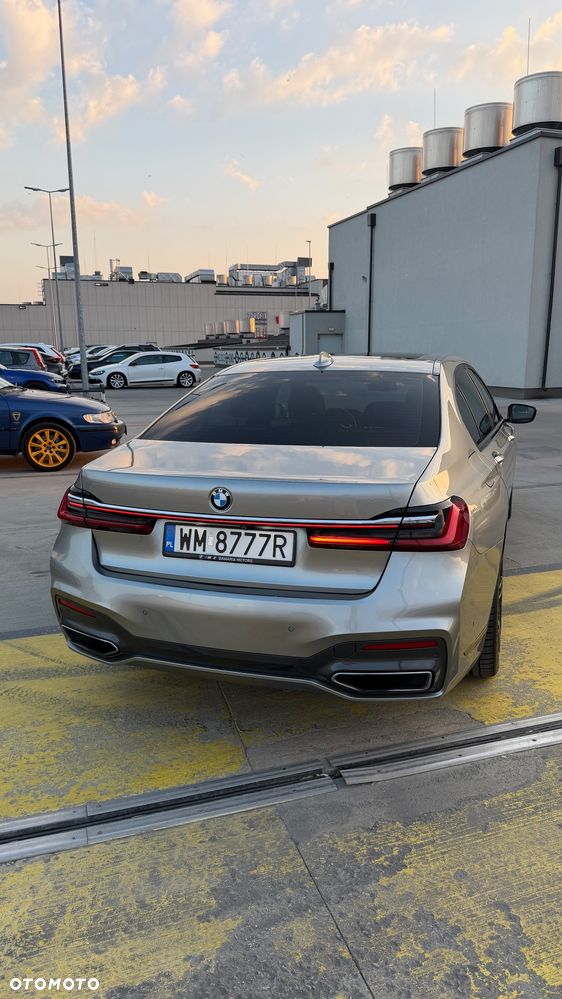 BMW Seria 7 740Li sport - 11