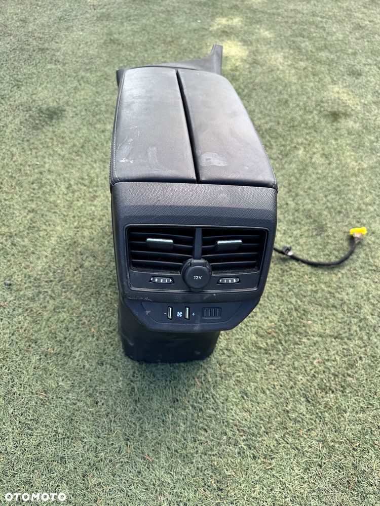 PODŁOKIETNIK TUNEL SCHOWEK PEUGEOT 5008 II 17-24 - 2