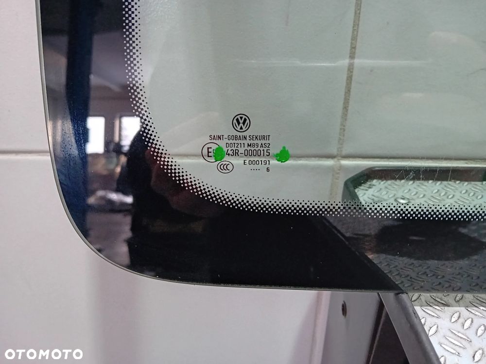 szyba boczna karoseryjna błotnika prawy tył VW T6 2016 7E1845332C - 2