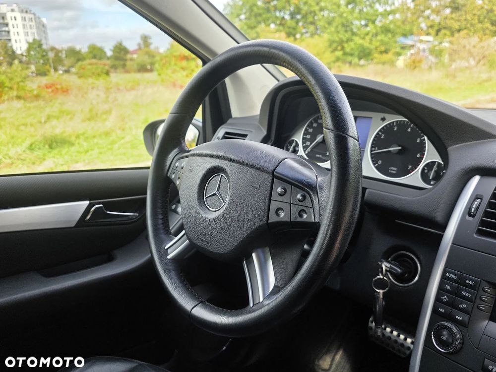 Mercedes-Benz Klasa B 200 Autotronic - 22