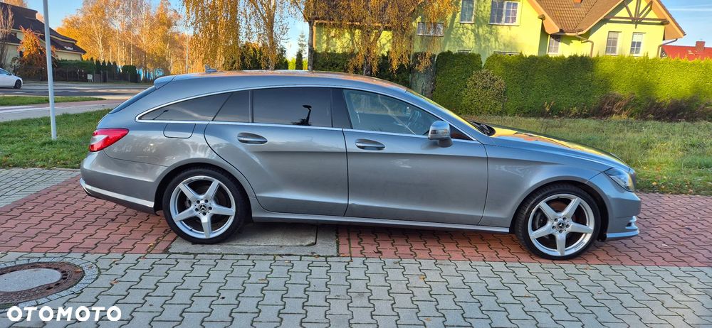 Mercedes-Benz CLS 250 CDI DPF BlueEFFICIENCY 7G-TRONIC - 12