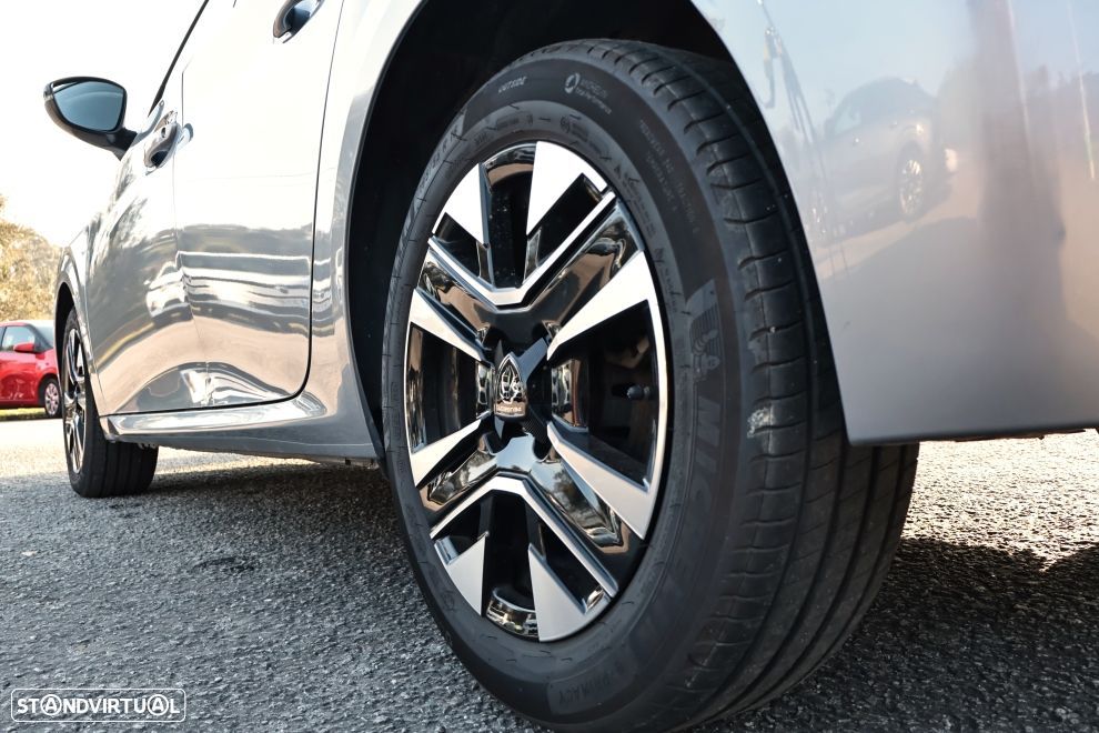 Peugeot 208 1.2 PureTech Allure - 5