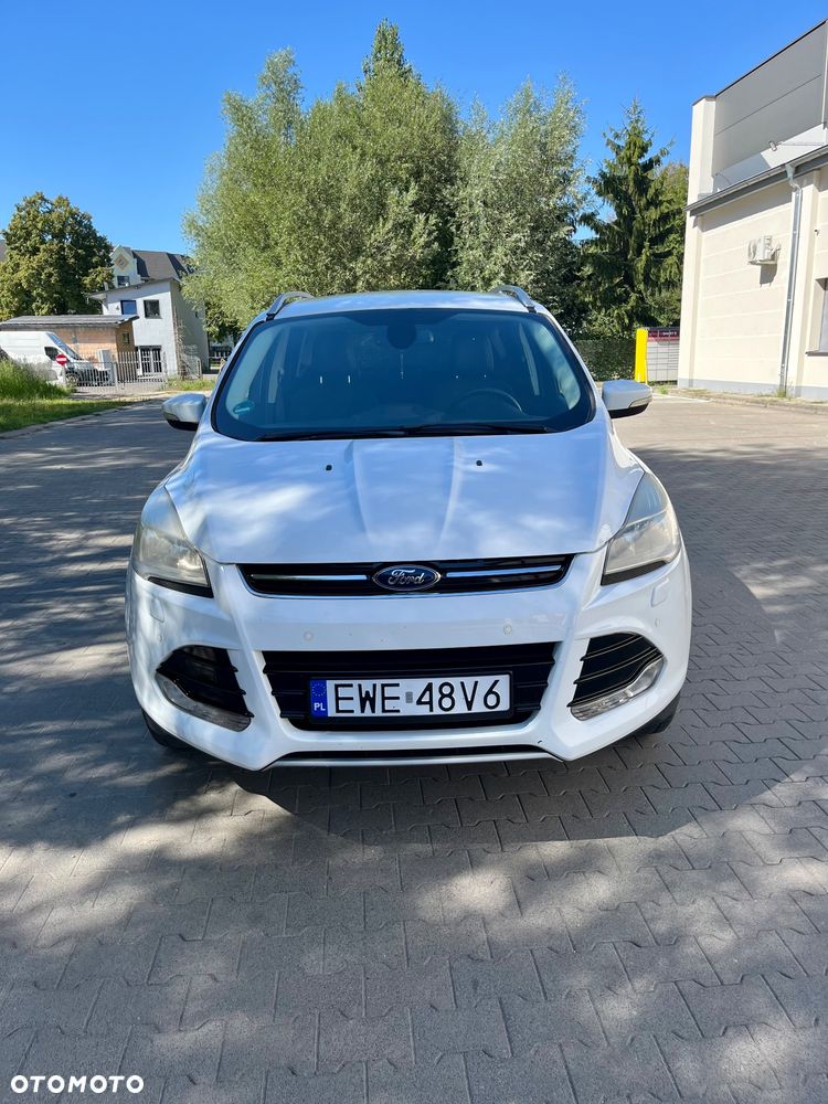 Ford Kuga 1.6 EcoBoost 2x4 Titanium - 9