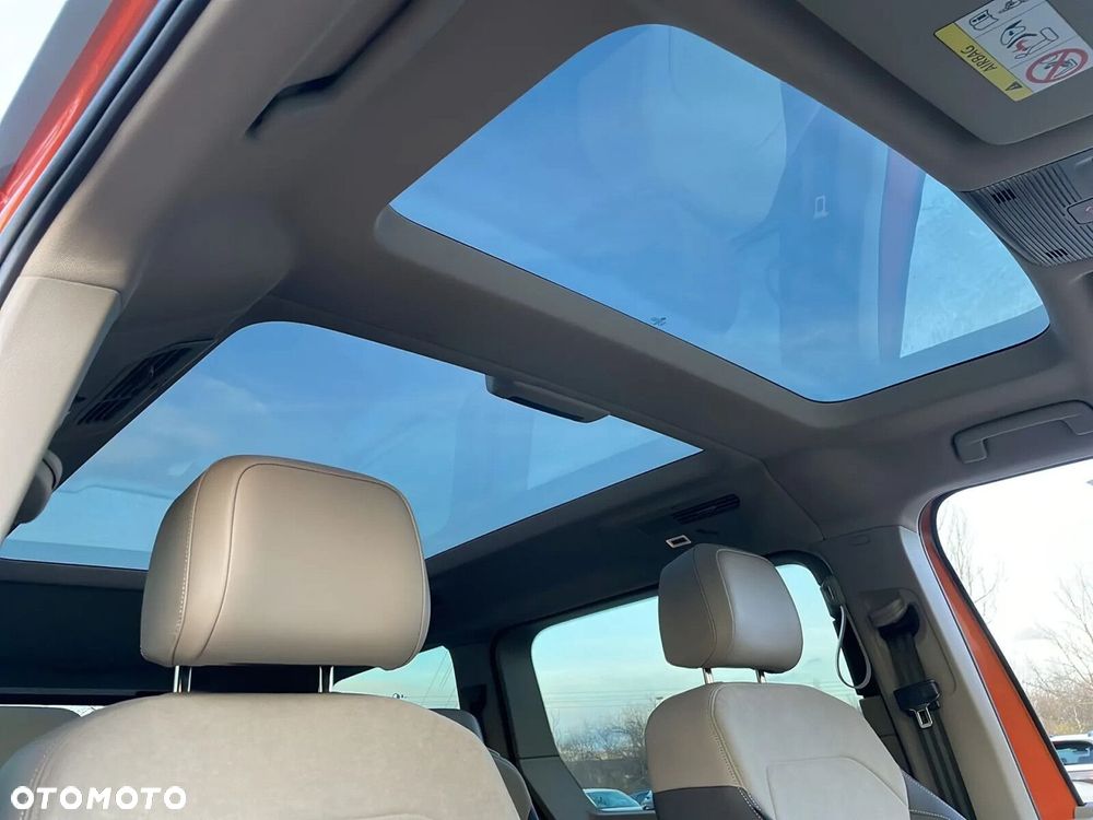 Volkswagen Multivan - 23