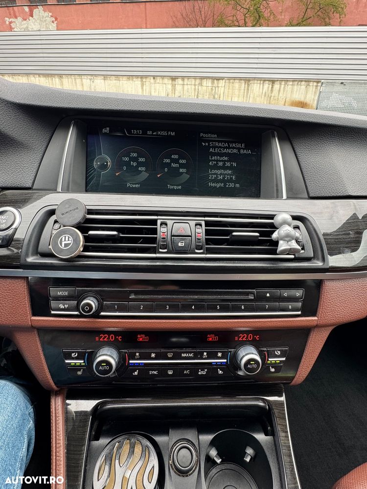 BMW Seria 5 M550d xDrive - 14