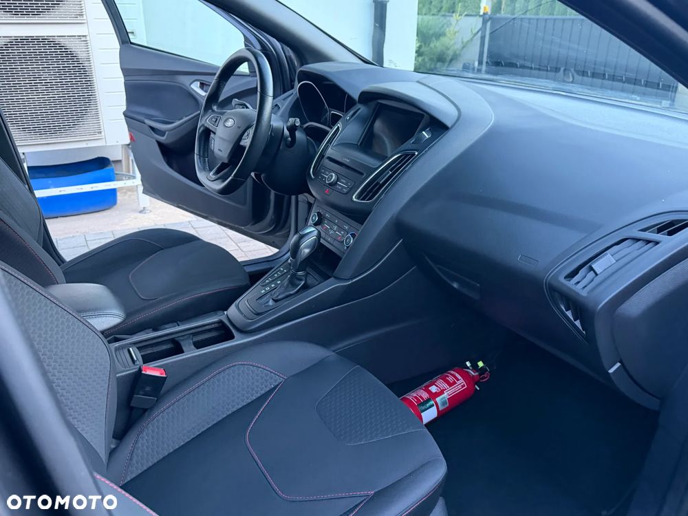 Ford Focus 1.5 EcoBoost ST-Line - 21