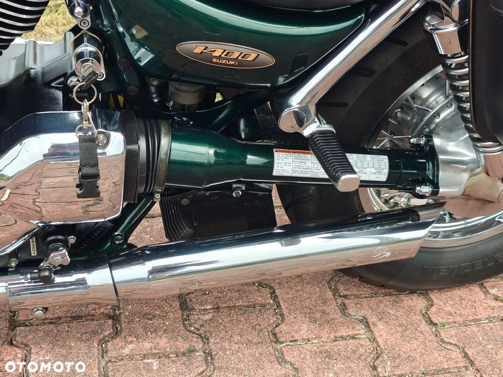 Suzuki Intruder - 18