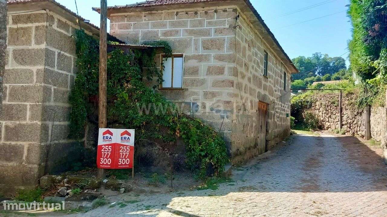 Quinta para restauro em Parada de Todeia - Paredes - Grande imagem: 2/7