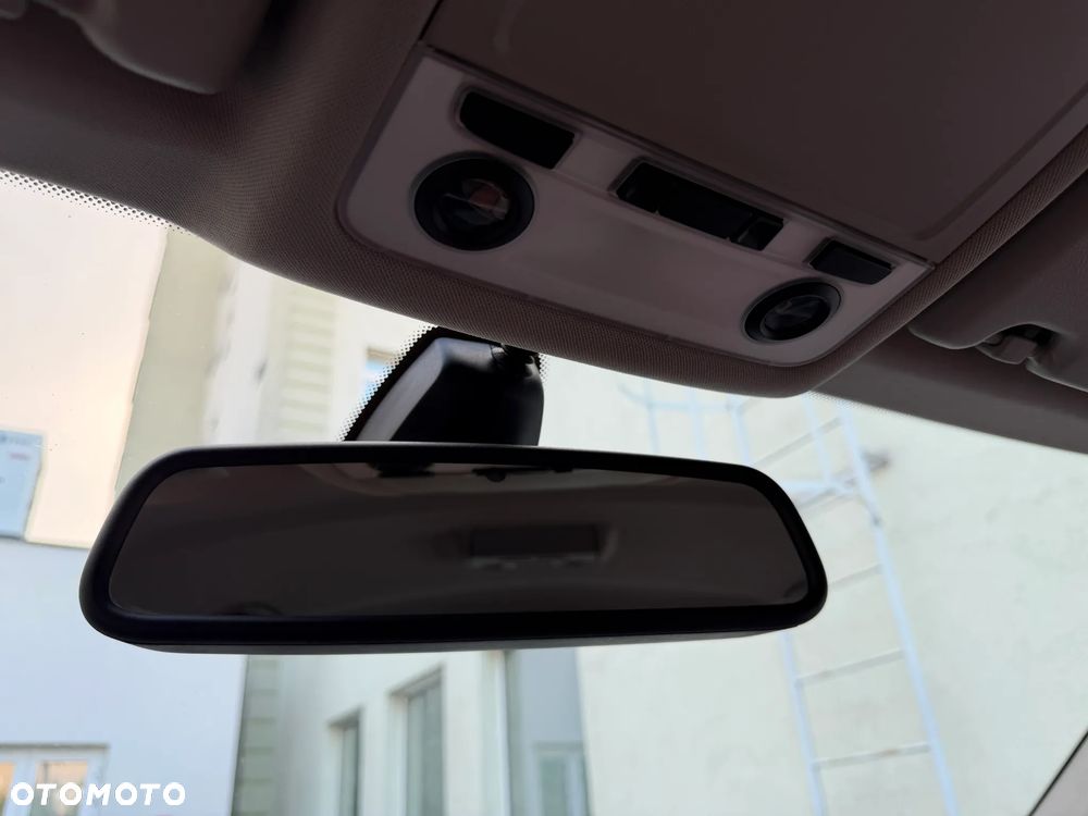 BMW Seria 3 320d - 26