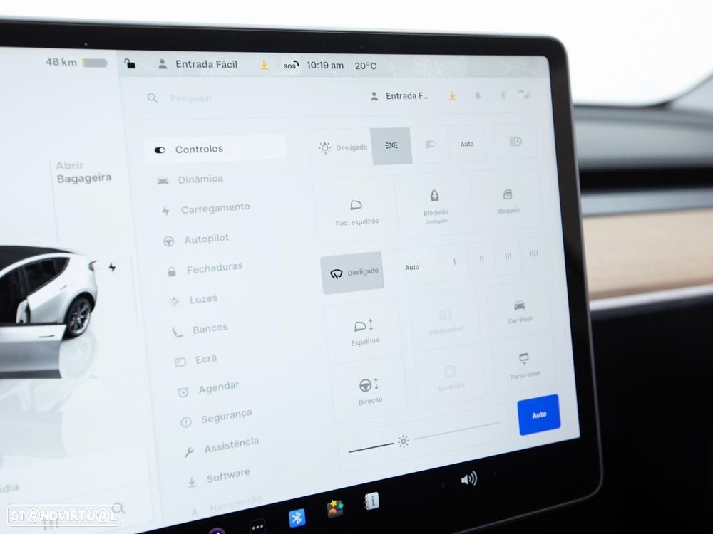 Tesla Model Y Long Range Dual Motor AWD - 27