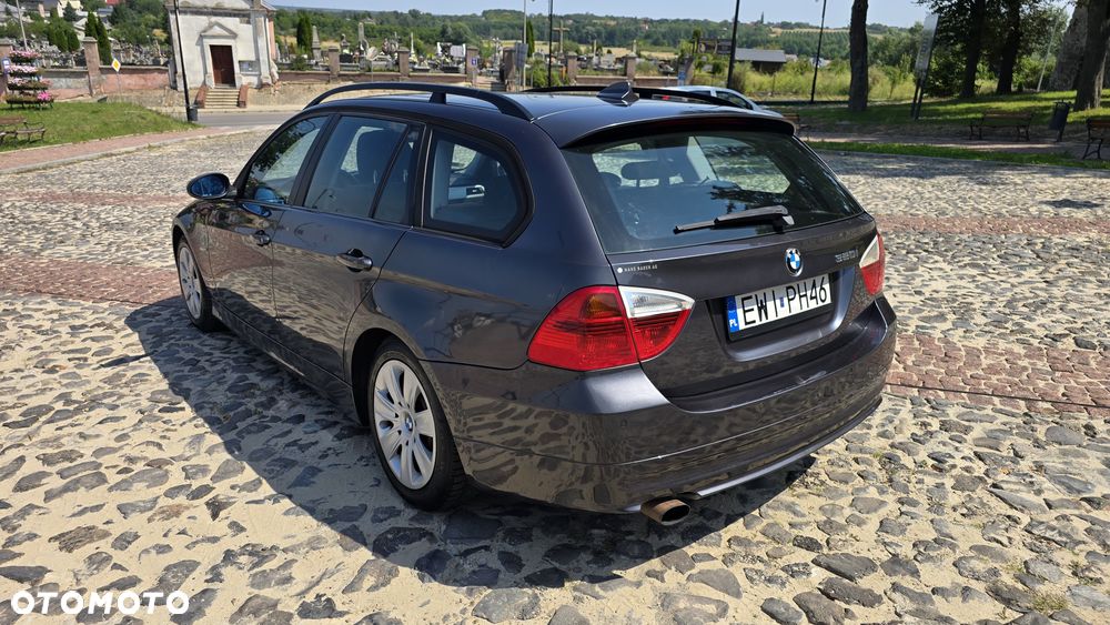 BMW Seria 3 - 16