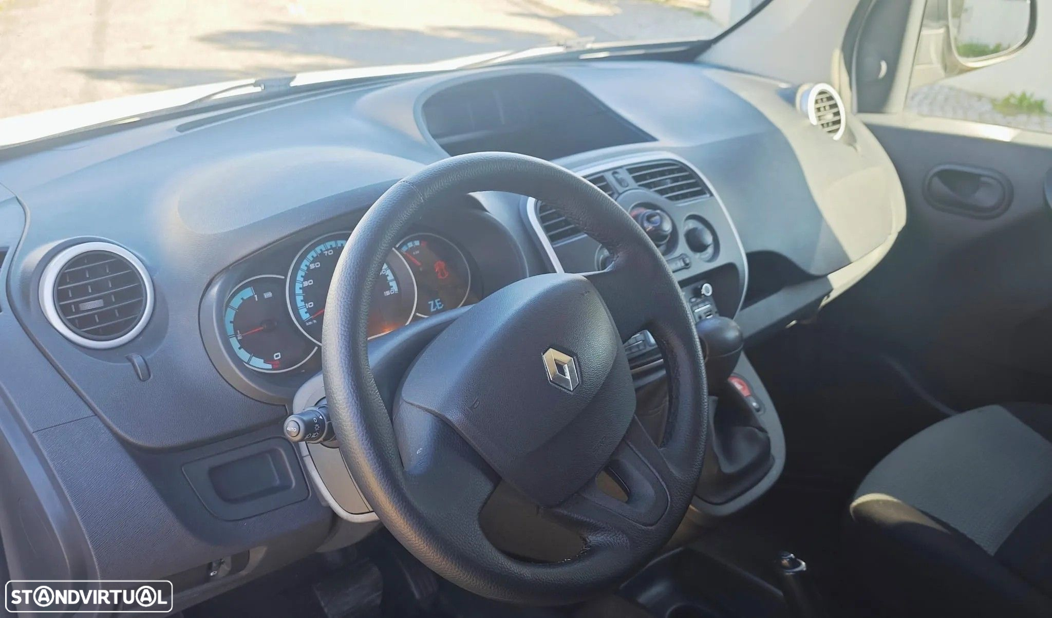 Renault Kangoo Z.E. 33 - 7