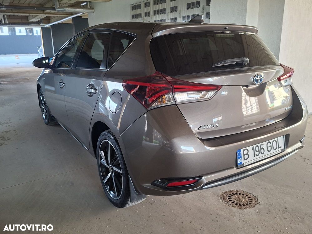 Toyota Auris - 2