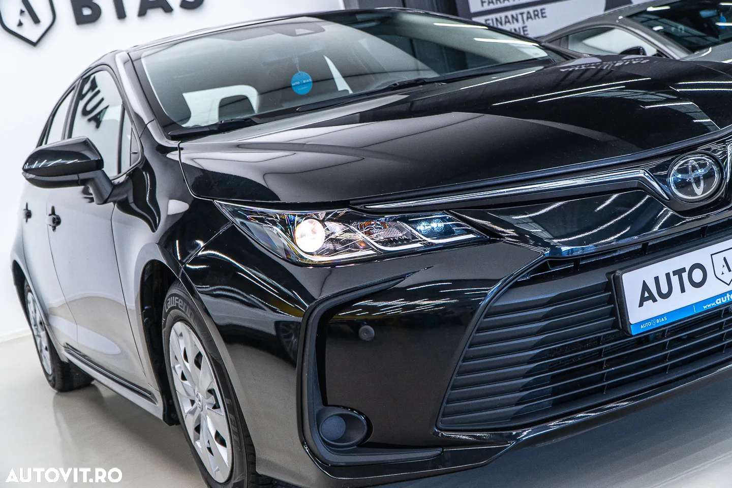 Toyota Corolla Sedan 1.6 Business - 28