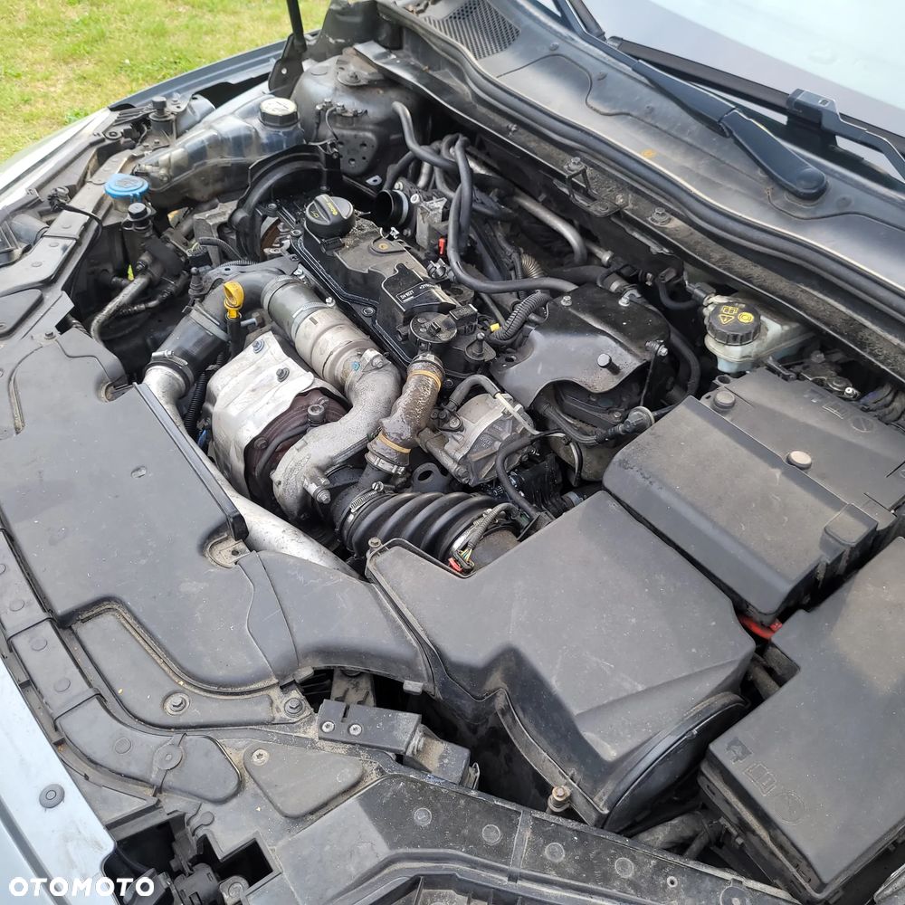 Volvo V40 - 16