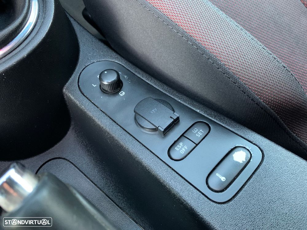 SEAT Leon 2.0 TDI FR DPF - 36