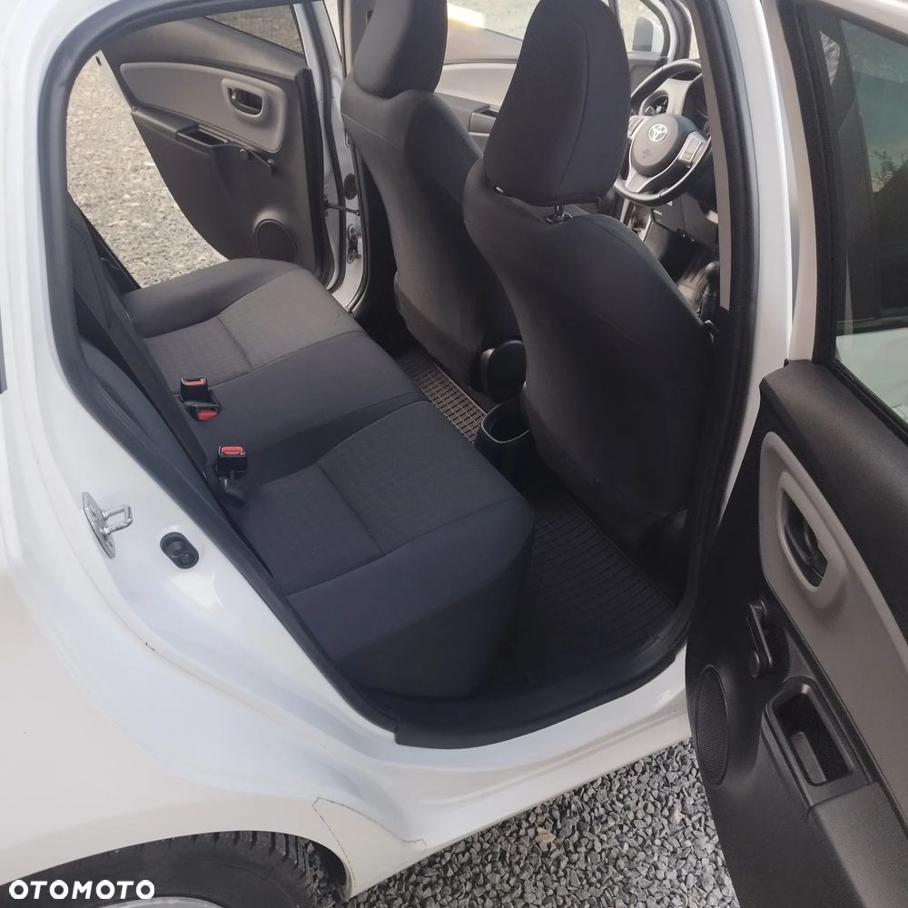 Toyota Yaris 1.0 Active EU6 - 7