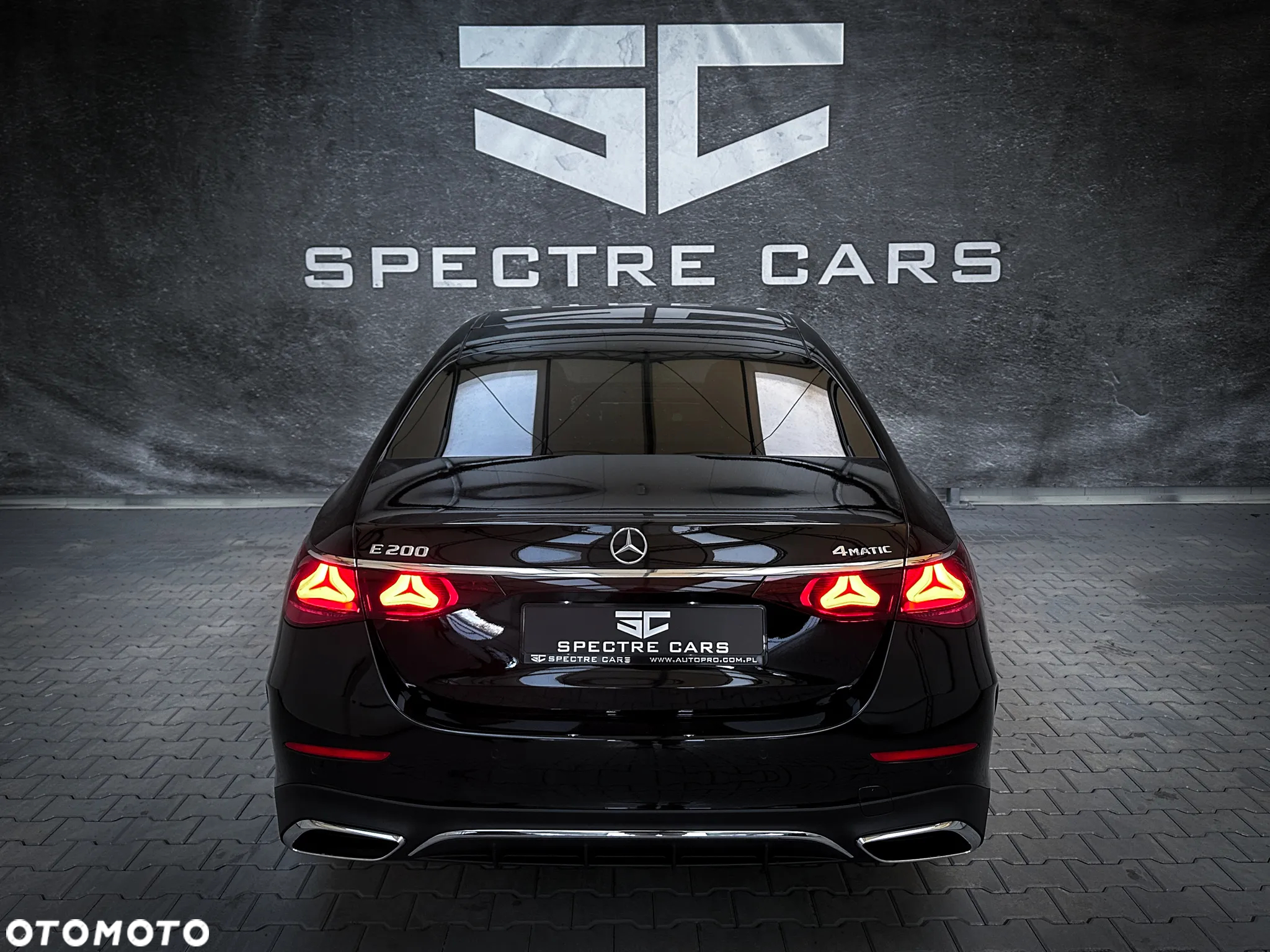Mercedes-Benz Klasa E 200 T 4Matic 9G-TRONIC Edition AMG Line - 8
