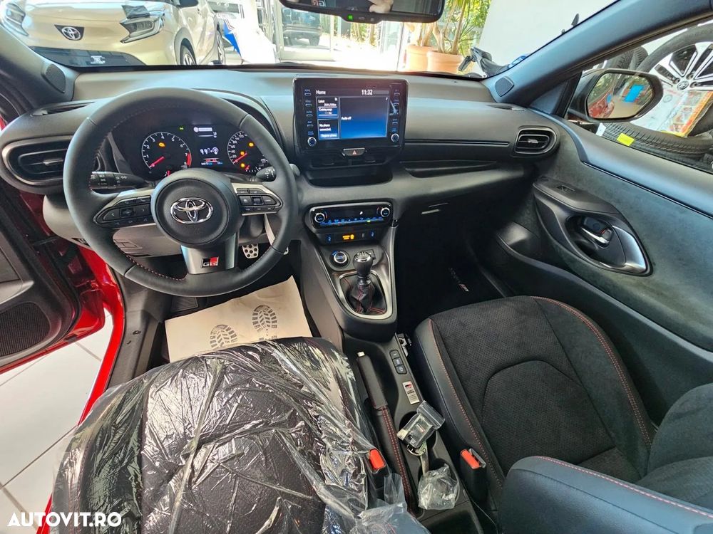 Toyota Yaris GR WRC Triple Edition - 9