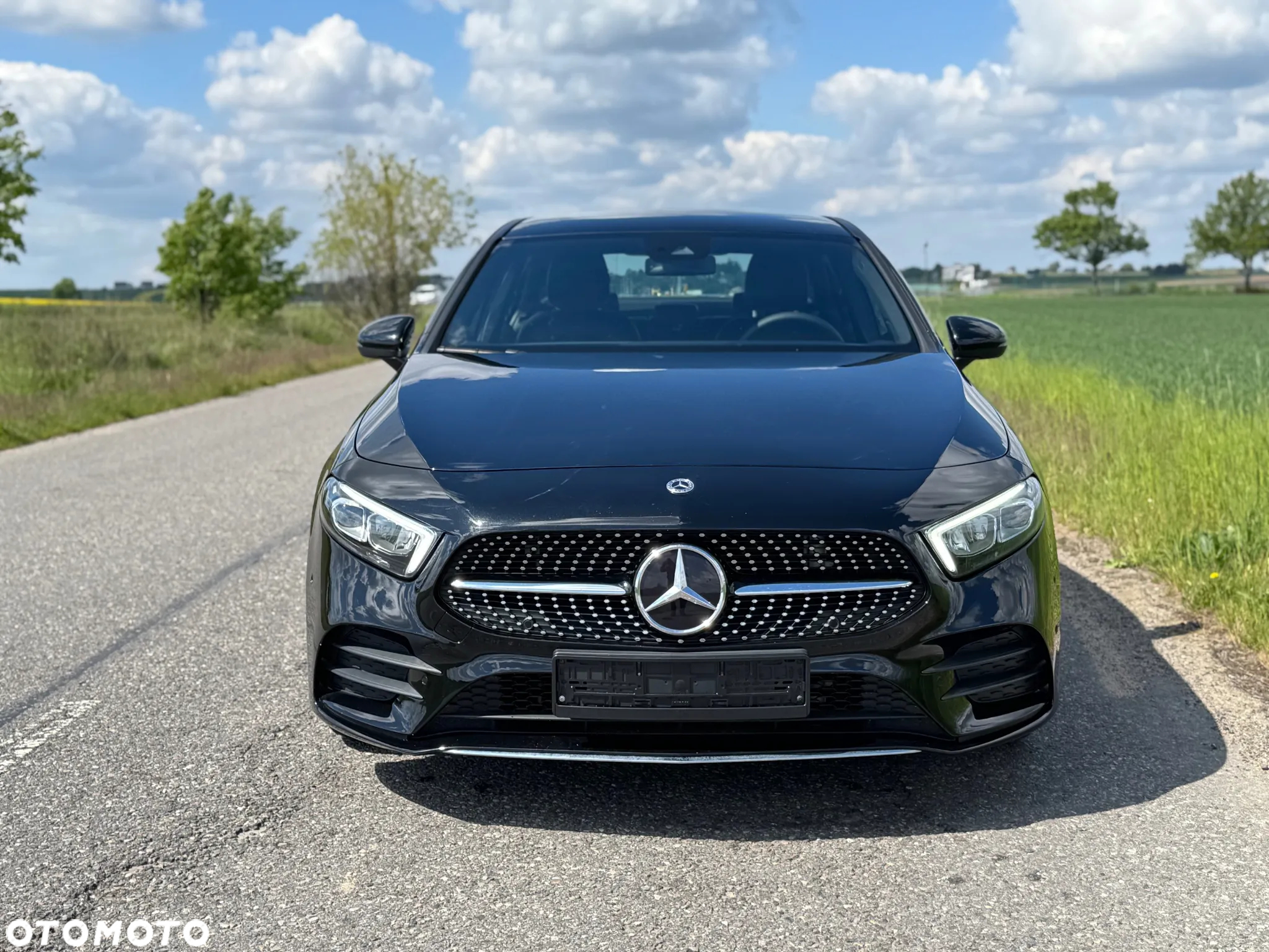 Mercedes-Benz Klasa A 180 7G-DCT Lim AMG Line Advanced Plus - 2