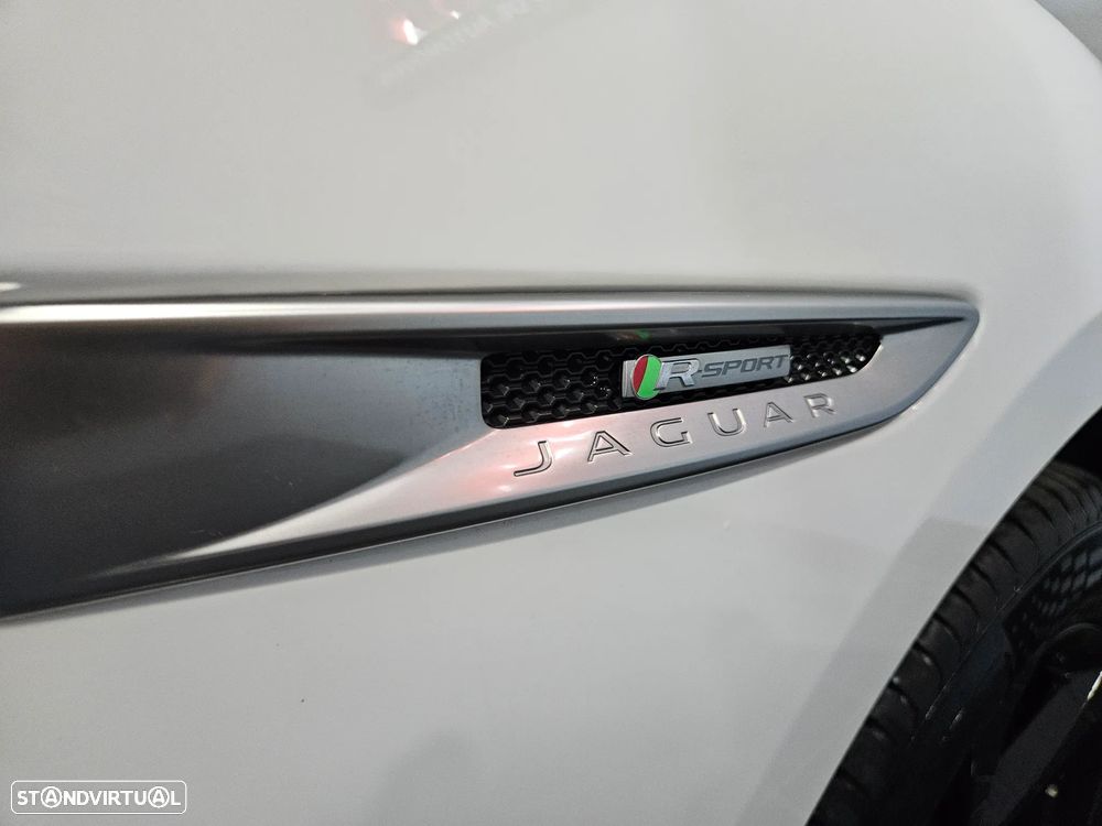 Jaguar F-Pace 2.0 i4D R-Sport - 27