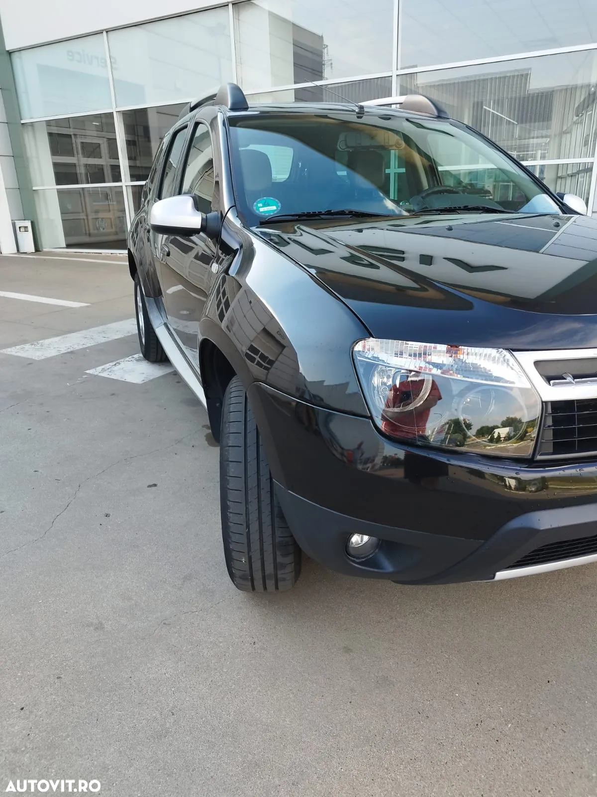 Dacia Duster 1.6 4x2 Laureate - 9