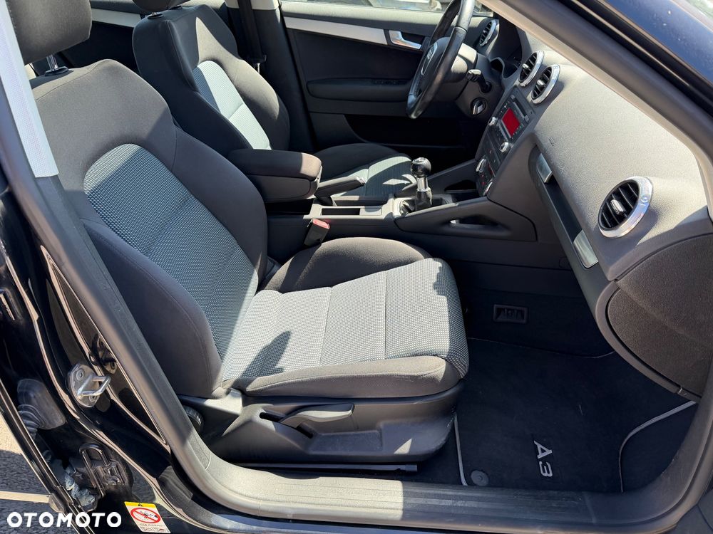 Audi A3 Sportback 1.6 Ambition - 31