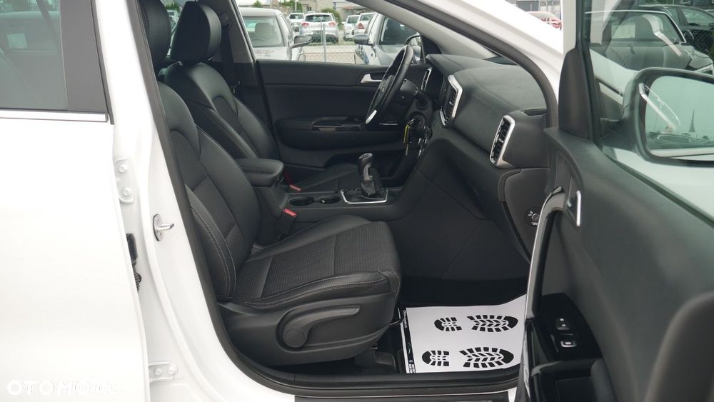 Kia Sportage - 16