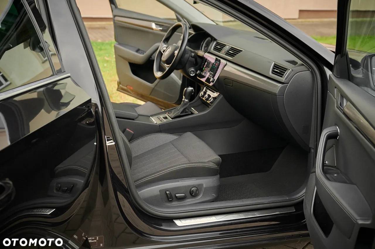 Skoda Superb 2.0 TDI SCR Style DSG - 19