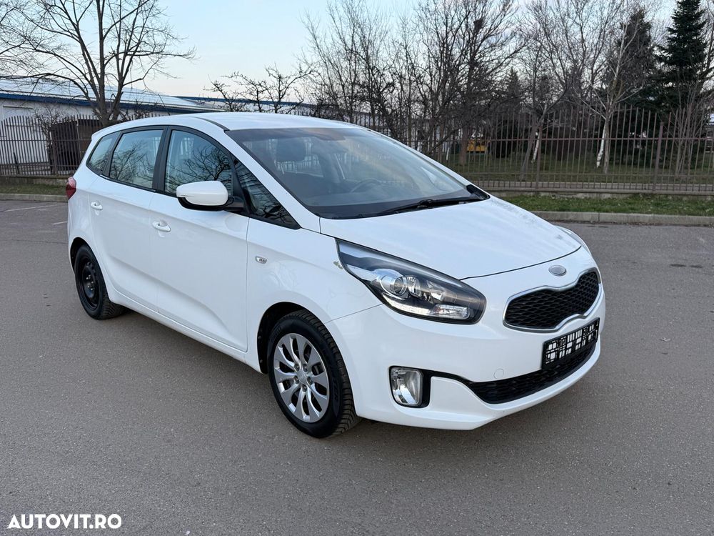 Kia Carens 1.7 CRDi Vision - 10
