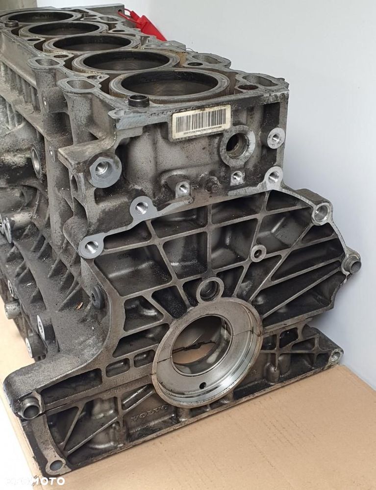 BLOK SILNIKA D5244T VOLVO XC90 2.4 D5 8653865 - 12