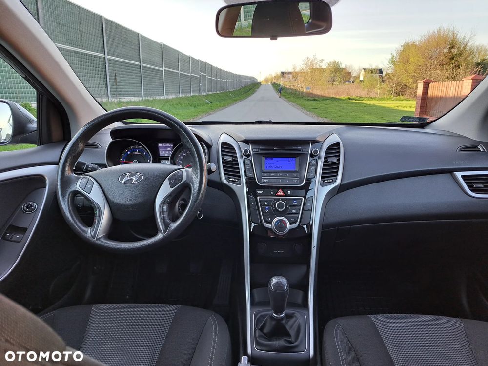Hyundai i30 1.6 CRDi Classic + - 15