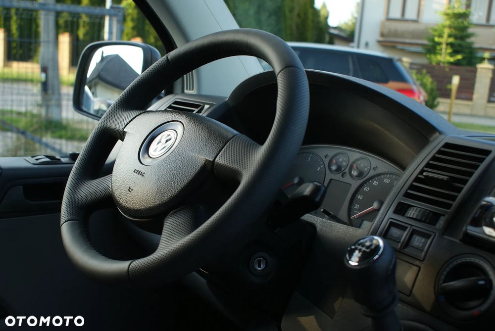 Volkswagen Transporter T5 - 12