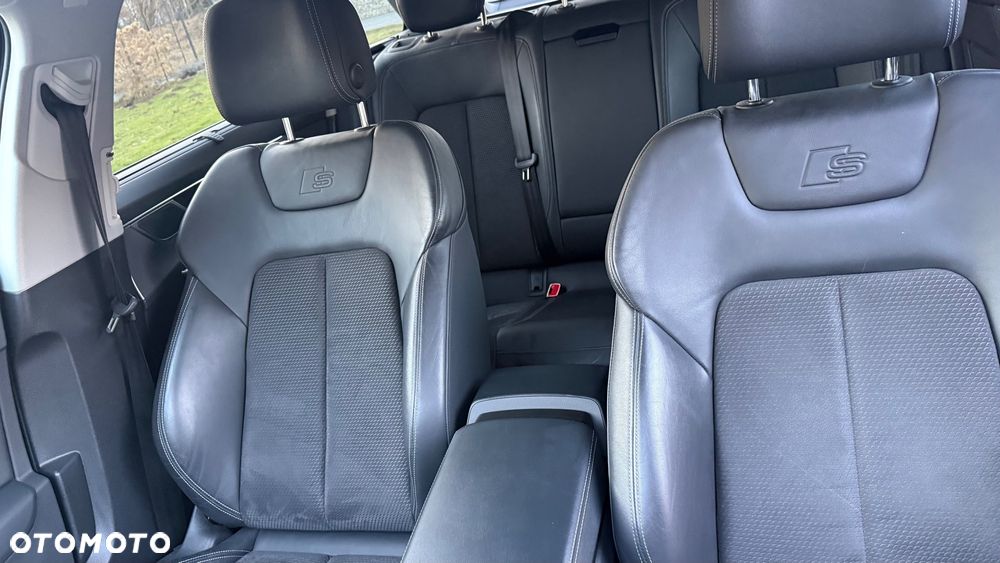 Audi A6 Avant 55 TFSI e quattro S tronic S line - 11