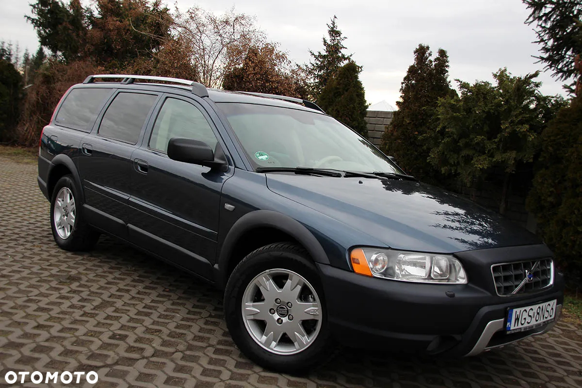 Volvo XC 70 D5 AWD Momentum - 13