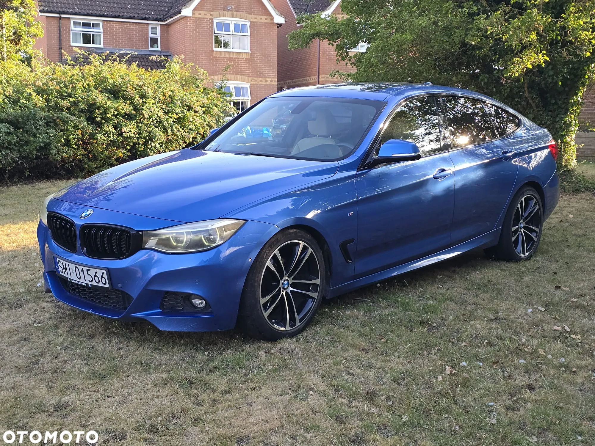 BMW 3GT 328i xDrive GT M Sport - 9