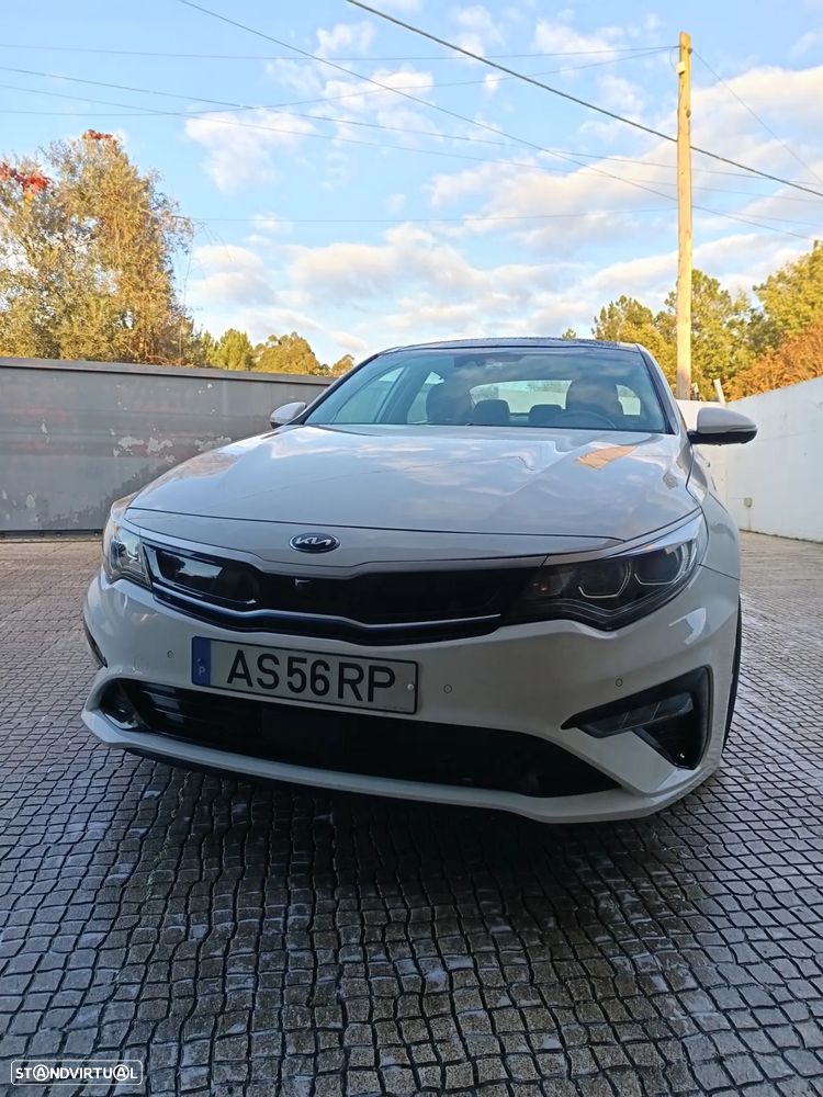 Kia Optima 2.0 CVVT PHEV - 11