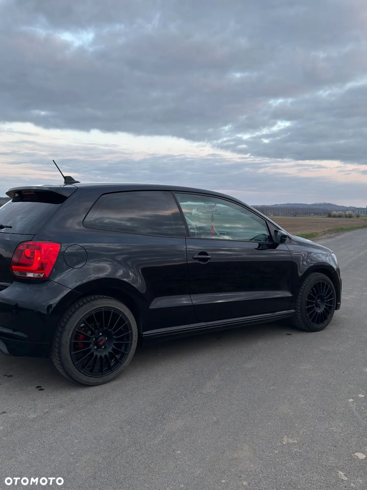 Volkswagen Polo - 5