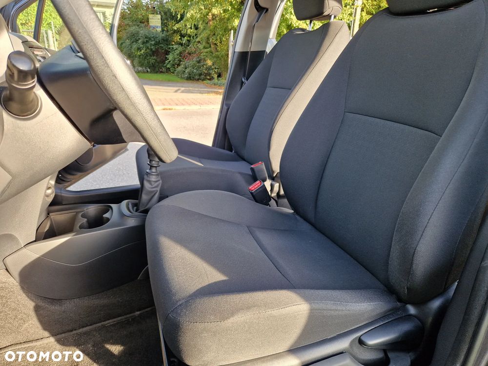 Toyota Yaris 1.5 Premium - 22
