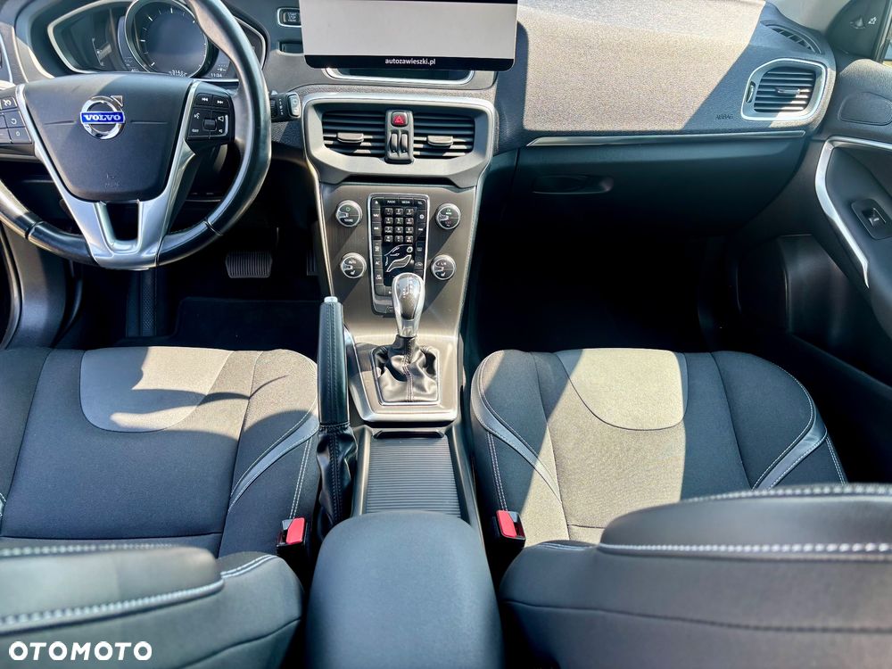Volvo V40 D4 Drive-E Momentum - 20