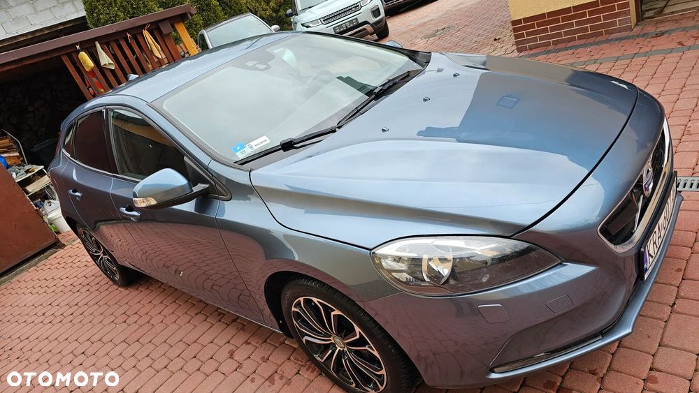 Volvo V40 T3 Momentum - 18