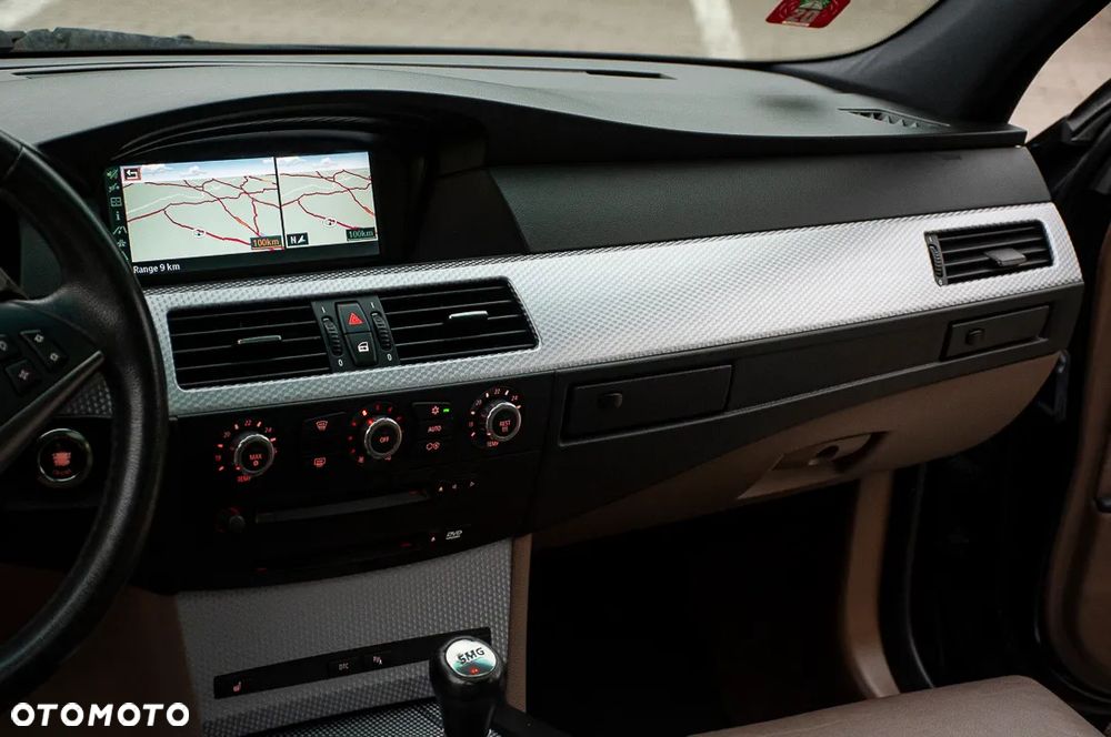 BMW Seria 5 530i SMG - 39