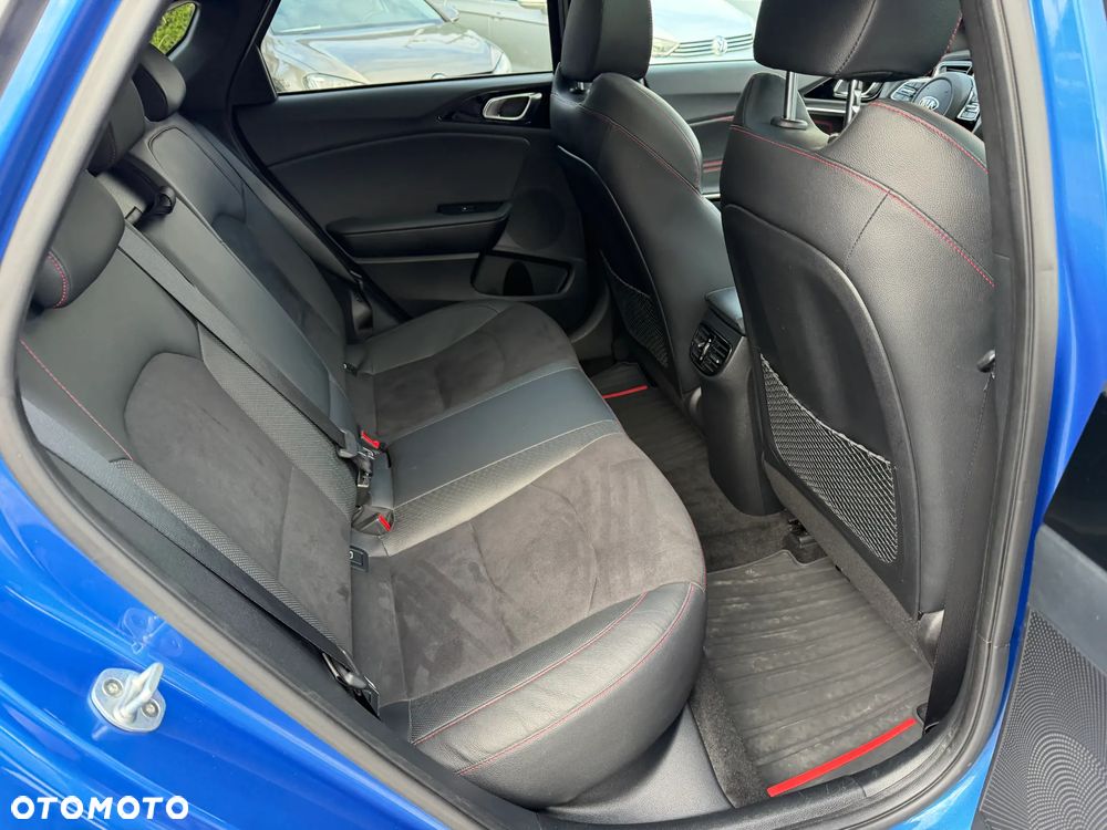 Kia ProCeed 1.6 T-GDI DCT7 OPF GT - 33