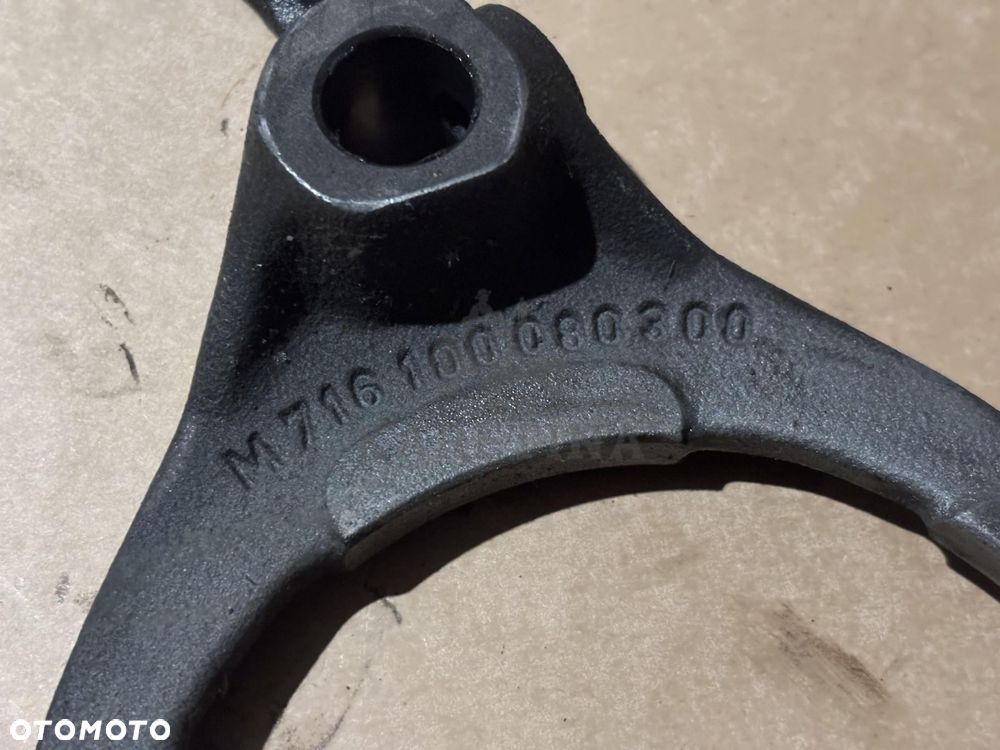 Fendt ML130 ML160 ML180 Widełki Zakresu 1/2 Vario M716100080300 716100080300 - 2