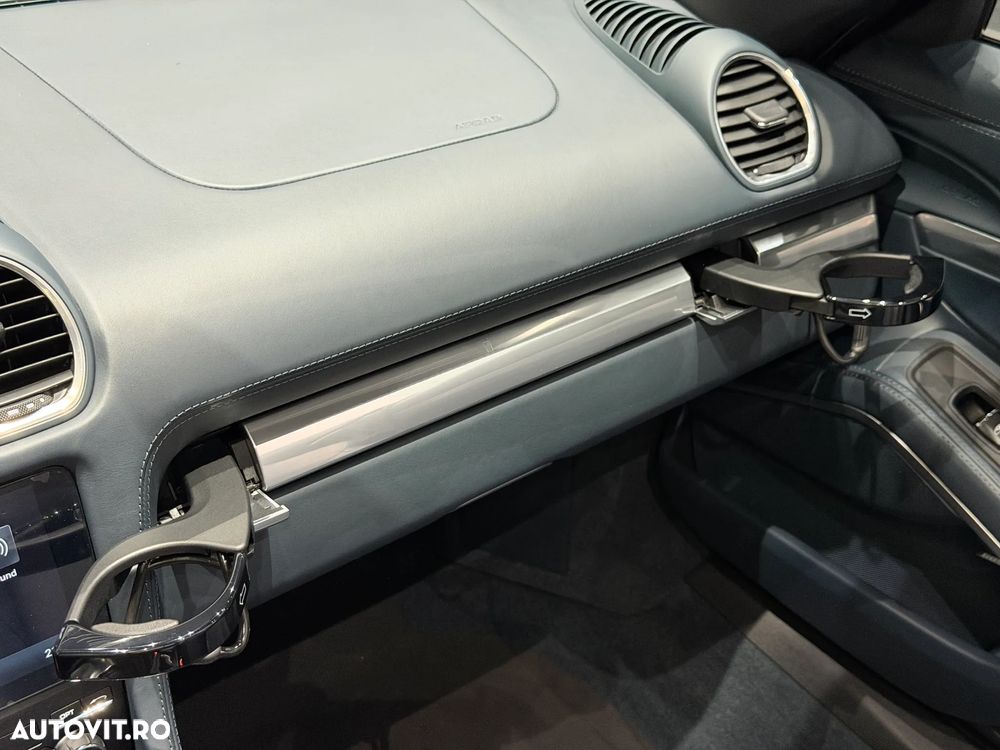 Porsche Boxster 718 PDK - 23